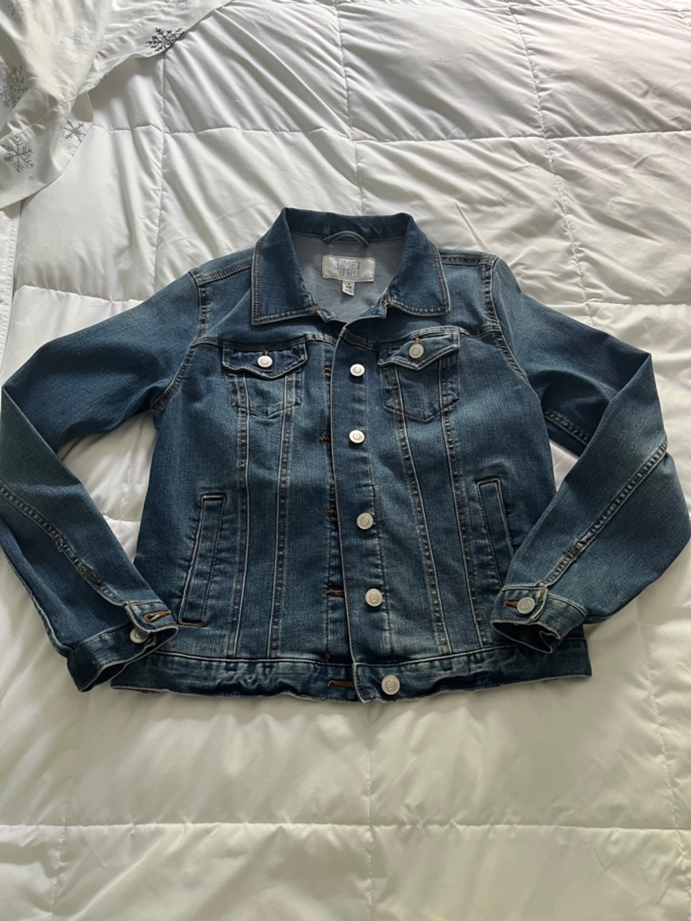 Time and Tru Light Blue Denim Shirt Jacket